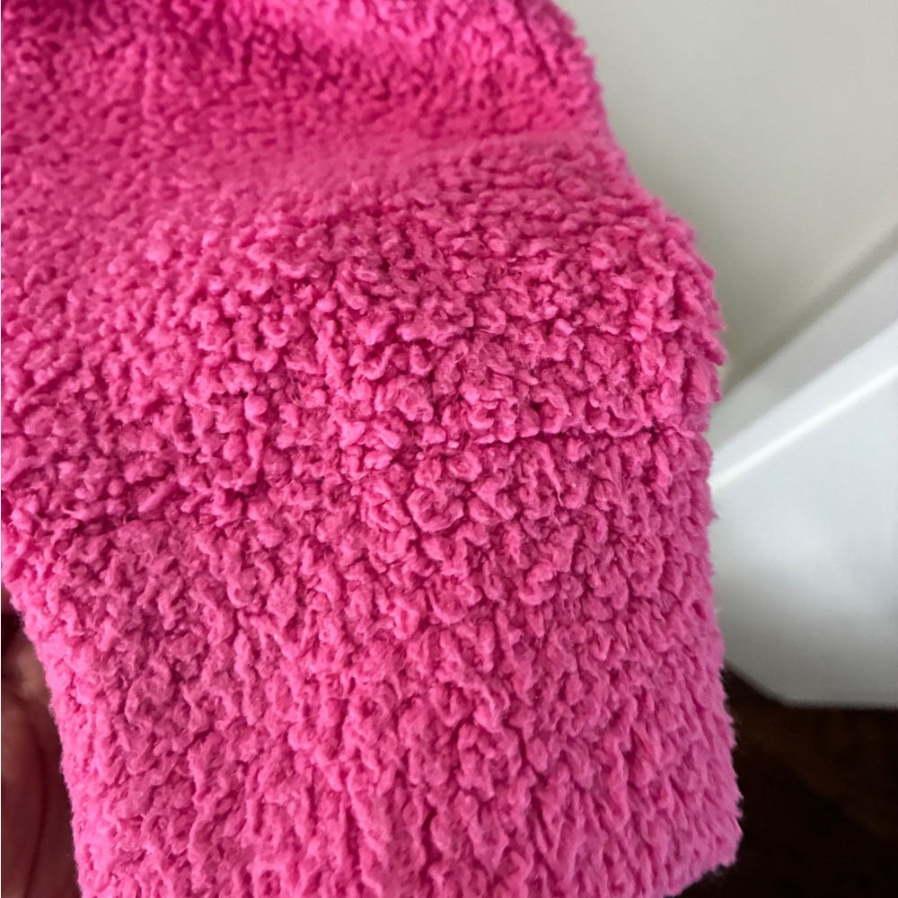Skims Hot Pink Teddy Bear Sweatshirt Size M - Fits Everybody Crew Neck Pullover - Picture 3 of 6